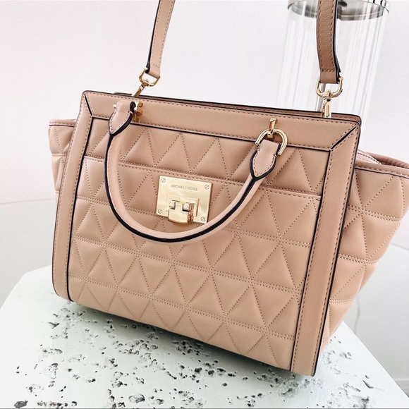 NWT Michael Kors Quilted Satchel Beige Oyster Vivianne Large Zip Shoulder Bag - Picture 7 of 12